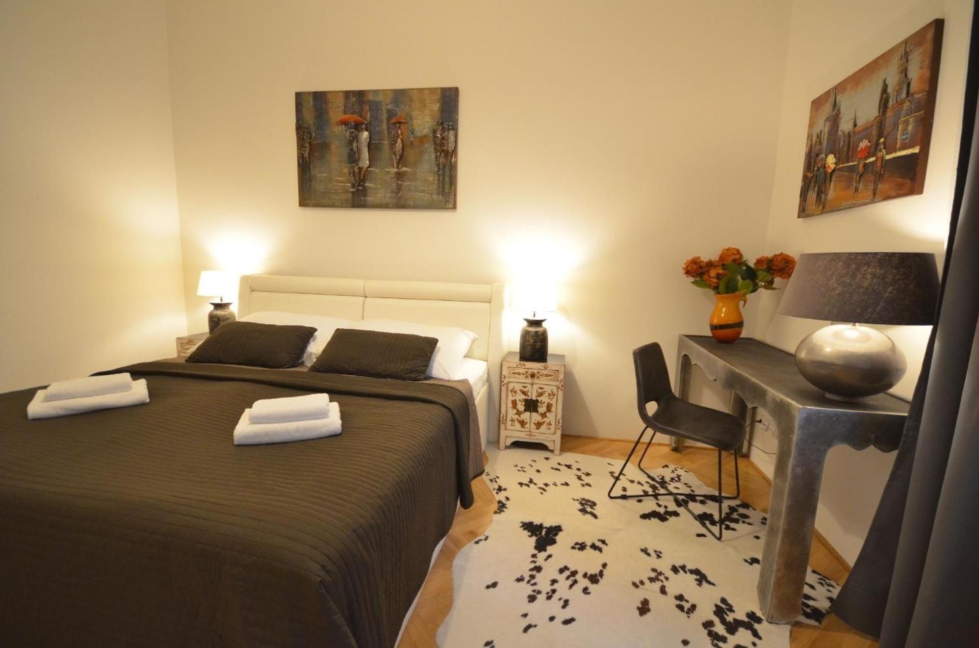 Grand Luxury - Sammlung Hastalska