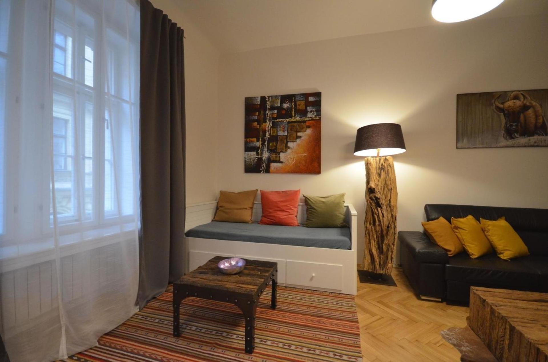 Grand Luxury - Sammlung Hastalska Apartment *