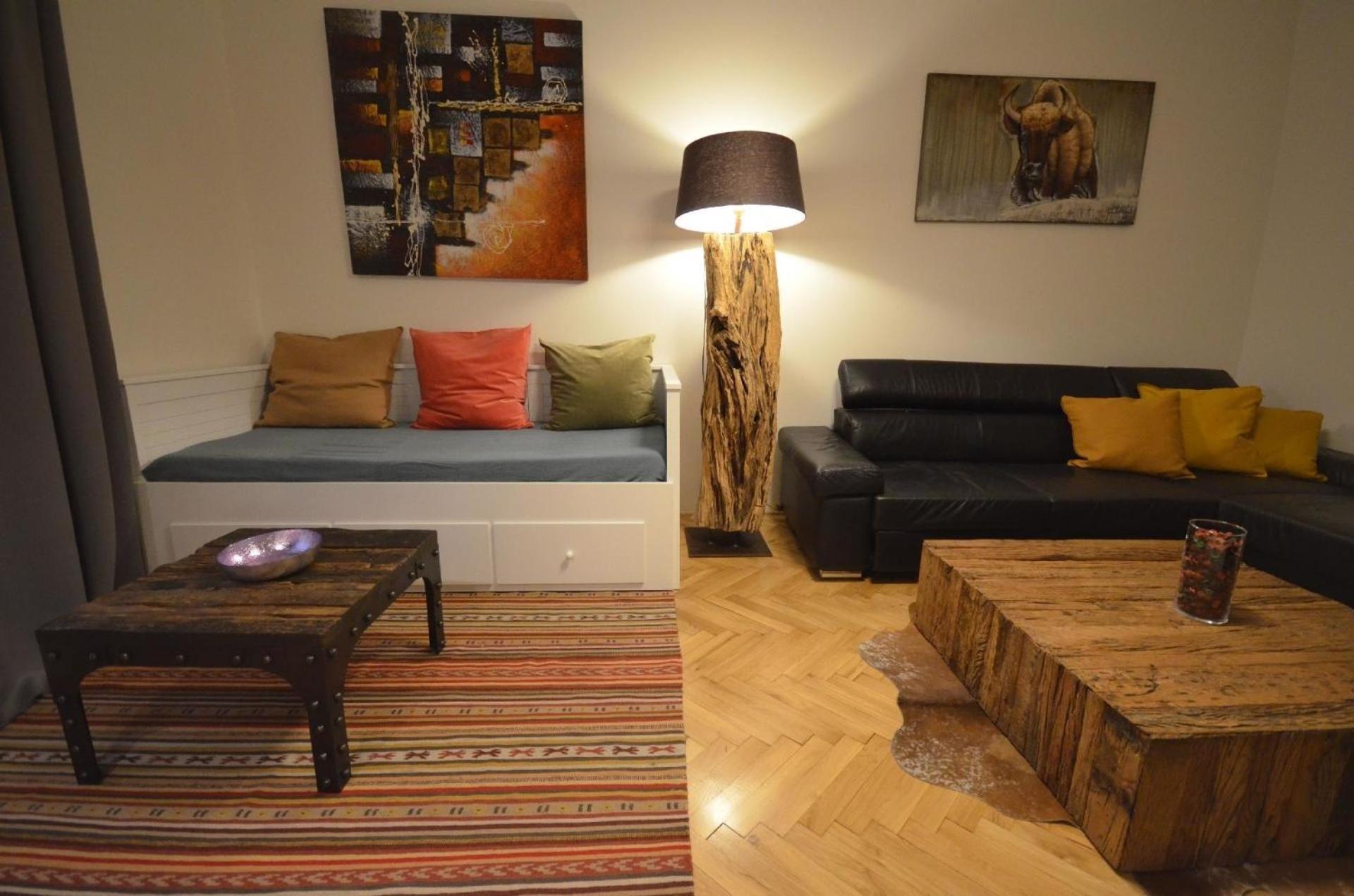 Grand Luxury - Sammlung Hastalska * Prague